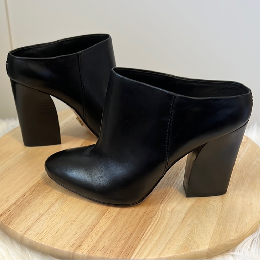 Pour La Victoire - Eda Black Leather Mule